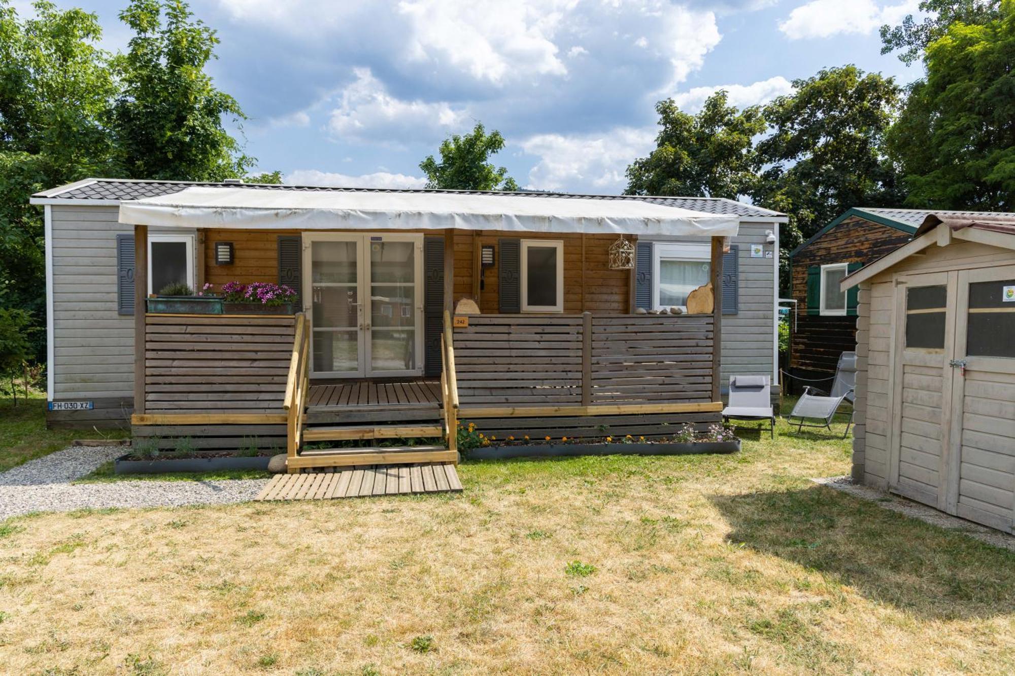 Grand Mobil Home 6 Personnes Climatise Avec 3 Chambres Et 2 Salles De Bains A Munster En Alsace Exterior photo